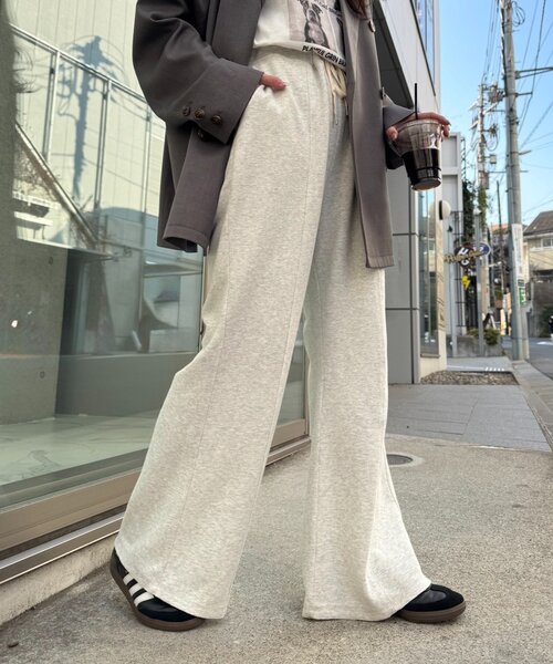 CIAOPANIC TYPY(チャオパニックティピー)の「【美脚見え/3サイズ展開】リブダンボールフレアパンツ(その他パンツ・レディース・グレー/ブラック/オフホワイト/イエロー/ピンク/サックスブルー/グレー系その他・LARGE/MEDIUM/SMALL)」の16枚目の写真