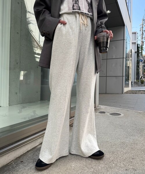 CIAOPANIC TYPY(チャオパニックティピー)の「【美脚見え/3サイズ展開】リブダンボールフレアパンツ(その他パンツ・レディース・グレー/ブラック/オフホワイト/イエロー/ピンク/サックスブルー/グレー系その他・LARGE/MEDIUM/SMALL)」の17枚目の写真