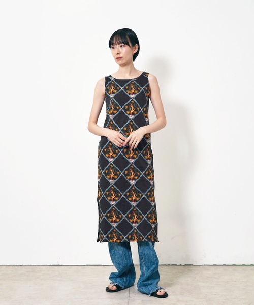 Common Noun(コモン ナウン)の「“SEA” Yumi Matsushita タンクトップワンピース(ワンピース・レディース・マルチ・M)」の1枚目の写真