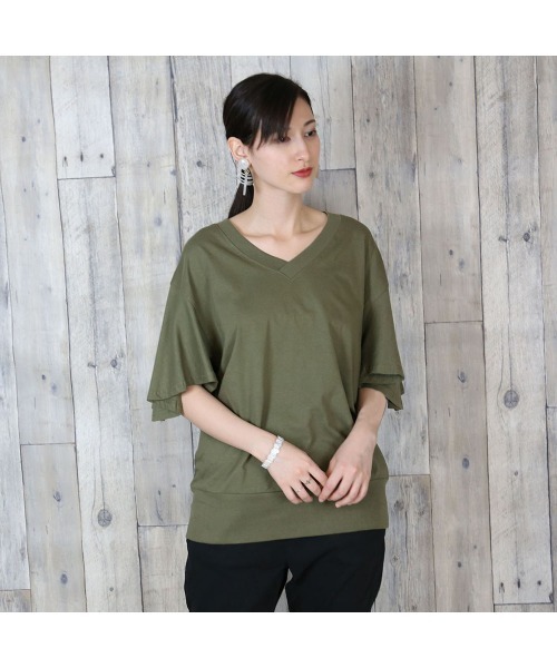 aity(アイティ)の「M-5L ボリュームフレア袖 Vネック半袖カットソー(Tシャツ/カットソー・レディース・チャコール/カーキ/ブラック/オフホワイト/ベージュ・4L~5L/LL~3L/M~L)」の12枚目の写真