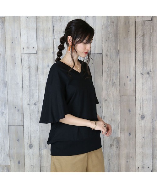 aity(アイティ)の「M-5L ボリュームフレア袖 Vネック半袖カットソー(Tシャツ/カットソー・レディース・チャコール/カーキ/ブラック/オフホワイト/ベージュ・4L~5L/LL~3L/M~L)」の22枚目の写真