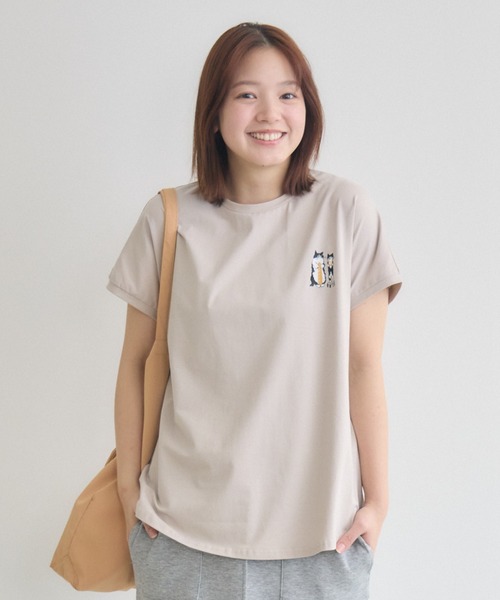 meeny miny(ミーニーマイニー)の「【meeny miny】CAT & BAKES 9456 『フランスパン』Tシャツ(Tシャツ/カットソー・レディース・ベージュ/ホワイト/チャコールグレー・M-L/S-M)」の3枚目の写真