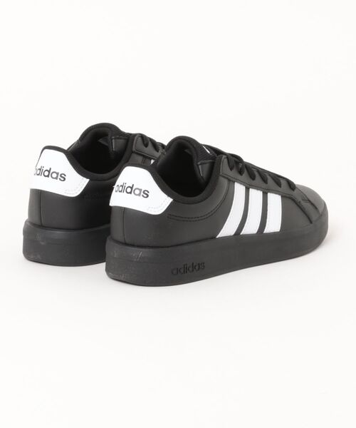 adidas(アディダス)の「【adidas】アディダス GRANDCOURT 3.0J(グランドコート 3.0J)(スニーカー・レディース・ホワイト×ブラック/ホワイト×ホワイト/ブラック系その他/ブラック×ブラック/ブラック×ホワイト・23.0cm/23.5cm/24.0cm/24.5cm/25.0cm/25.5cm)」の6枚目の写真
