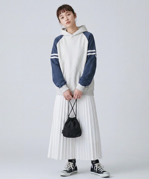 JERZEES(ジャージーズ)の「【T16】【JERZEES/ジャージーズ】12oz UNISEX VARCITY COLORBLOCK HOODED SWEAT SHIRT A-97CR(パーカー・メンズ・レッド/グリーン/インディゴブルー/モスグリーン/ブラック/マスタード・MEDIUM/LARGE/SMALL)」の9枚目の写真