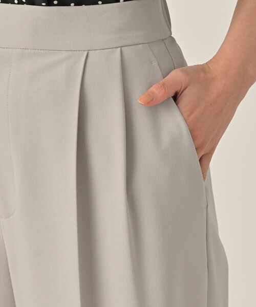 UNTITLED（アンタイトル）の「ベーシックツータックパンツ（その他パンツ・レディース・ライトグレー/ブラック・00/01/02/03/04/42/44/46/48/50）」の18枚目の写真