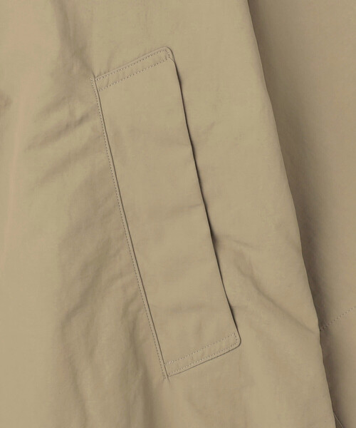 DANTON（ダントン）の「DANTON | ナイロンタッサー ドルマンスリーブコート WOMEN（ステンカラーコート・レディース・ベージュ/ネイビー・36）」の7枚目の写真