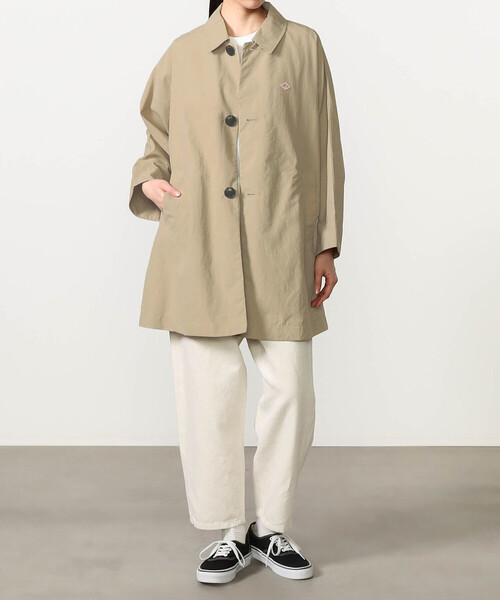 DANTON（ダントン）の「DANTON | ナイロンタッサー ドルマンスリーブコート WOMEN（ステンカラーコート・レディース・ベージュ/ネイビー・36）」の15枚目の写真