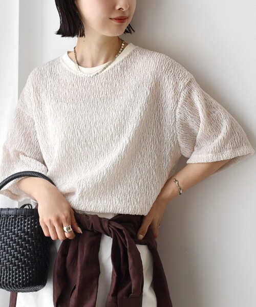 SHIPS(シップス)の「〈手洗い可能〉ランダムブルーゼ 5分袖 プルオーバー(Tシャツ/カットソー・レディース・ライトブルー/ブラック/ナチュラル・ONE SIZE)」の2枚目の写真