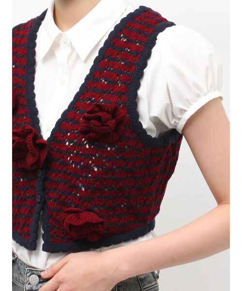 jouetie（ジュエティ）の「ローズモチーフニットジレ（その他トップス・レディース・ブラック/レッド・MEDIUM）」の18枚目の写真