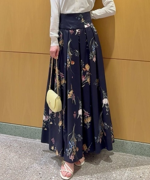 SNIDEL(スナイデル)の「NYBG ギャザーフレアマキスカート(スカート・レディース・ネイビー/ホワイト・0/1)」の2枚目の写真