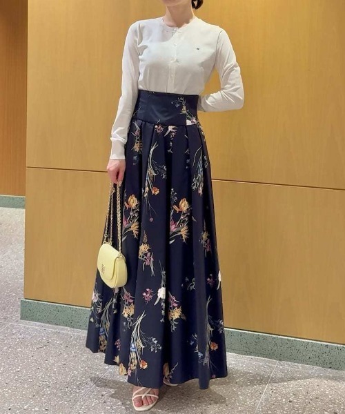 SNIDEL(スナイデル)の「NYBG ギャザーフレアマキスカート(スカート・レディース・ネイビー/ホワイト・0/1)」の7枚目の写真