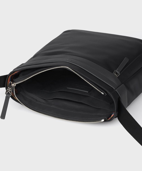 Paul Smith(ポールスミス)の「ナイロンブライトストライプトリム ショルダーバッグ【553405 N082S】(ショルダーバッグ・メンズ・ブラック/ネイビー・FREE)」の5枚目の写真