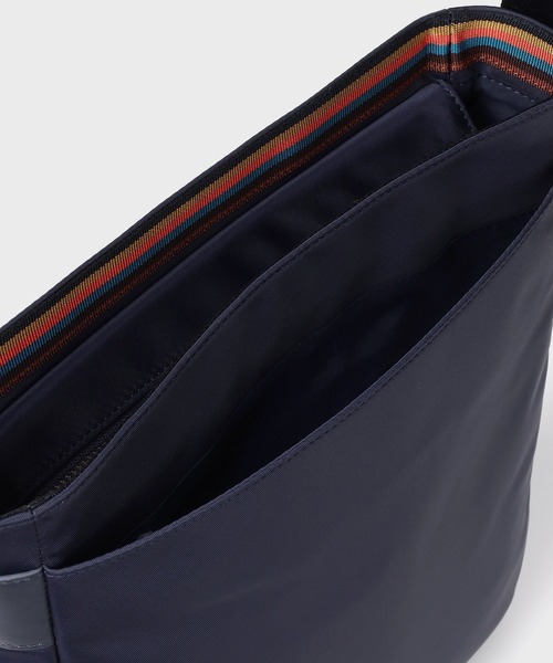 Paul Smith(ポールスミス)の「ナイロンブライトストライプトリム ショルダーバッグ【553405 N082S】(ショルダーバッグ・メンズ・ブラック/ネイビー・FREE)」の9枚目の写真
