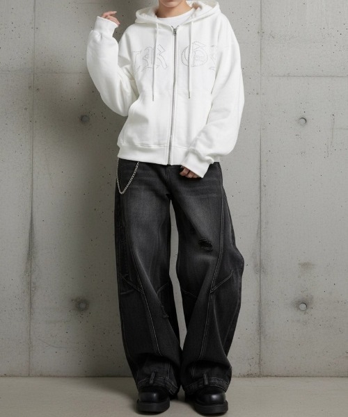 ARULE（アルール）の「A'GEM/9 × .kom 『ARULE/アルール』Graffiti Rhinestone Zip Hoodie/短丈グラフティラインストーン ZIP パーカー（パーカー・レディース・ブラック/ホワイト・FREE）」の6枚目の写真