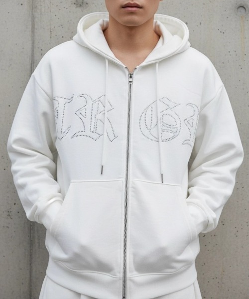 ARULE（アルール）の「A'GEM/9 × .kom 『ARULE/アルール』Graffiti Rhinestone Zip Hoodie/短丈グラフティラインストーン ZIP パーカー（パーカー・レディース・ブラック/ホワイト・FREE）」の17枚目の写真
