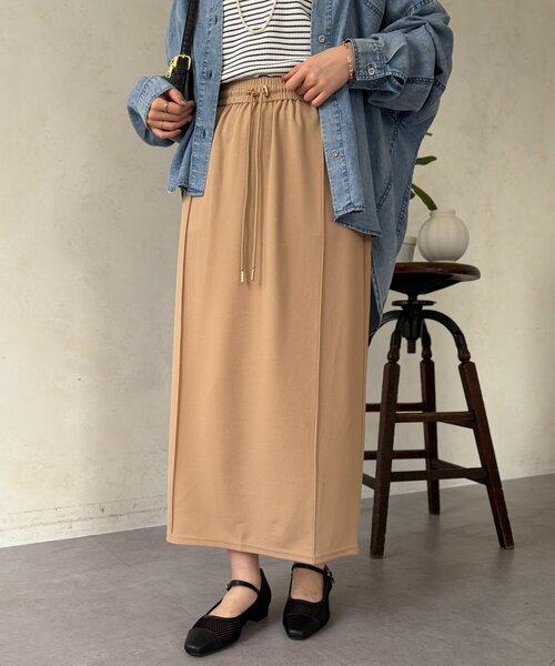 Chez toi(シェトワ)の「梨地ナロースカート(スカート・レディース・ブルー/ベージュ/ライム/ブラック・FREE)」の17枚目の写真