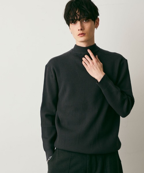 Shoowtime(ショウタイム)の「Cropped Rib Knit Sweater / クロップド丈リブニットセーター(ニット/セーター・メンズ・グレー/チャコールグレー/ライトグレー/ダークブラウン・LARGE/MEDIUM/X-LARGE)」の6枚目の写真