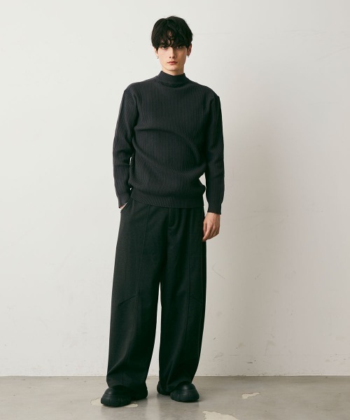 Shoowtime(ショウタイム)の「Cropped Rib Knit Sweater / クロップド丈リブニットセーター(ニット/セーター・メンズ・グレー/チャコールグレー/ライトグレー/ダークブラウン・LARGE/MEDIUM/X-LARGE)」の22枚目の写真