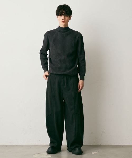 Shoowtime(ショウタイム)の「Cropped Rib Knit Sweater / クロップド丈リブニットセーター(ニット/セーター・メンズ・グレー/チャコールグレー/ライトグレー/ダークブラウン・LARGE/MEDIUM/X-LARGE)」の9枚目の写真