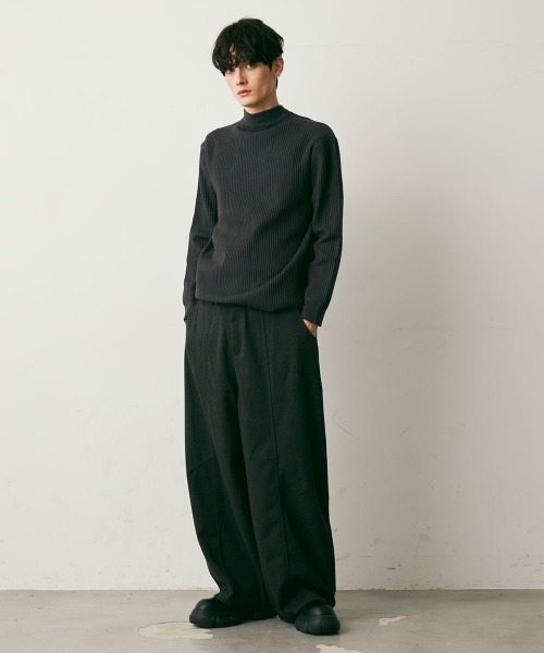 Shoowtime(ショウタイム)の「Cropped Rib Knit Sweater / クロップド丈リブニットセーター(ニット/セーター・メンズ・グレー/チャコールグレー/ライトグレー/ダークブラウン・LARGE/MEDIUM/X-LARGE)」の11枚目の写真