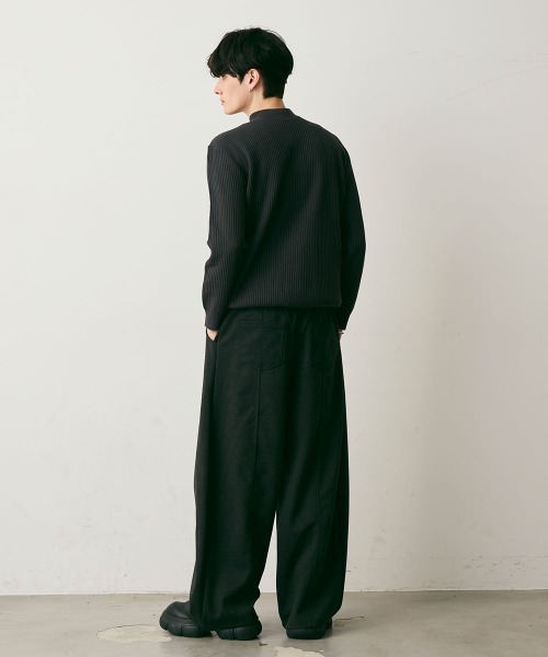 Shoowtime(ショウタイム)の「Cropped Rib Knit Sweater / クロップド丈リブニットセーター(ニット/セーター・メンズ・グレー/チャコールグレー/ライトグレー/ダークブラウン・LARGE/MEDIUM/X-LARGE)」の14枚目の写真