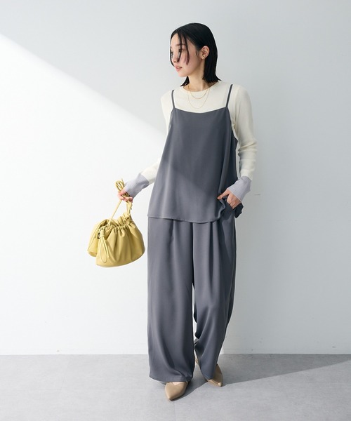 Green　Parks（グリーンパークス）の「レイヤー風 サロペット（サロペット/オーバーオール・レディース・ベージュ/ブラック/グレー・FREE）」の5枚目の写真