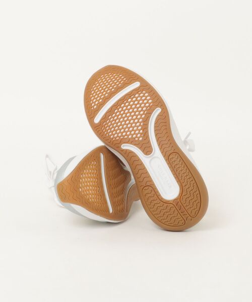 COLE HAAN（コールハーン）の「グランドプロ オールデイ ランナー womens（スニーカー・レディース・シルバー・8.5/8/7.5/7/6.5/6/5.5/5）」の8枚目の写真