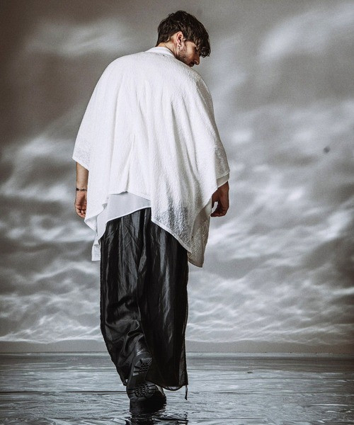 NO ID.（ノーアイディ）の「【NO ID.】Drawstrings High Collar Poncho / ドローストリングスハイカラーポンチョ（ポンチョ・メンズ・ホワイト/ブラック/グレー・ONE SIZE）」の12枚目の写真