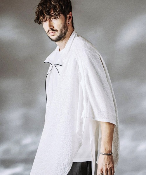 NO ID.（ノーアイディ）の「【NO ID.】Drawstrings High Collar Poncho / ドローストリングスハイカラーポンチョ（ポンチョ・メンズ・ホワイト/ブラック/グレー・ONE SIZE）」の5枚目の写真