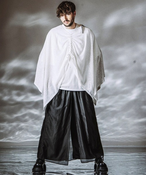 NO ID.（ノーアイディ）の「【NO ID.】Drawstrings High Collar Poncho / ドローストリングスハイカラーポンチョ（ポンチョ・メンズ・ホワイト/ブラック/グレー・ONE SIZE）」の18枚目の写真