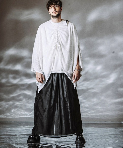 NO ID.（ノーアイディ）の「【NO ID.】Drawstrings High Collar Poncho / ドローストリングスハイカラーポンチョ（ポンチョ・メンズ・ホワイト/ブラック/グレー・ONE SIZE）」の20枚目の写真