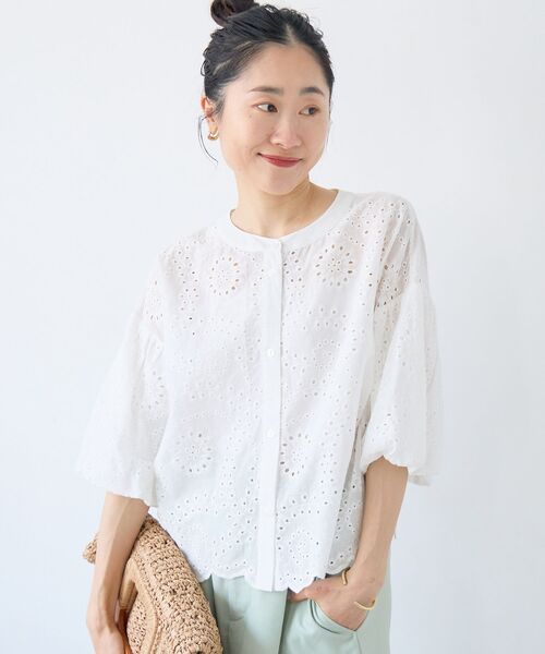 le.coeur blanc(ルクールブラン)の「カットワーク刺繍バルーンスリーブブラウス(シャツ/ブラウス・レディース・オフホワイト/ブラック・38)」の1枚目の写真