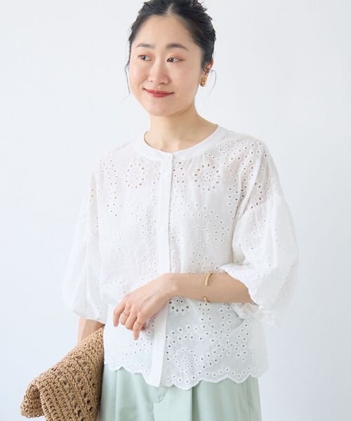 le.coeur blanc(ルクールブラン)の「カットワーク刺繍バルーンスリーブブラウス(シャツ/ブラウス・レディース・オフホワイト/ブラック・38)」の4枚目の写真