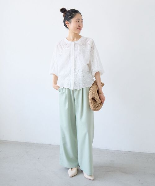 le.coeur blanc(ルクールブラン)の「カットワーク刺繍バルーンスリーブブラウス(シャツ/ブラウス・レディース・オフホワイト/ブラック・38)」の11枚目の写真