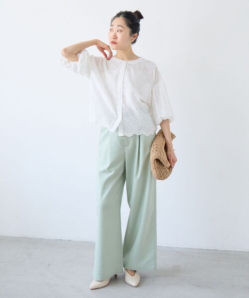 le.coeur blanc(ルクールブラン)の「カットワーク刺繍バルーンスリーブブラウス(シャツ/ブラウス・レディース・オフホワイト/ブラック・38)」の12枚目の写真