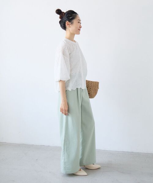 le.coeur blanc(ルクールブラン)の「カットワーク刺繍バルーンスリーブブラウス(シャツ/ブラウス・レディース・オフホワイト/ブラック・38)」の13枚目の写真