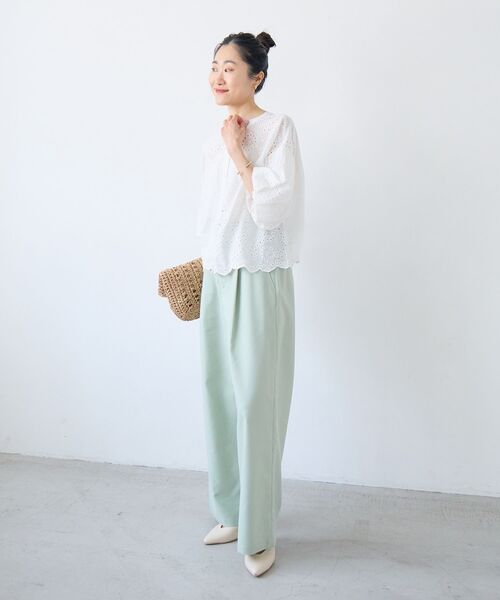 le.coeur blanc(ルクールブラン)の「カットワーク刺繍バルーンスリーブブラウス(シャツ/ブラウス・レディース・オフホワイト/ブラック・38)」の15枚目の写真