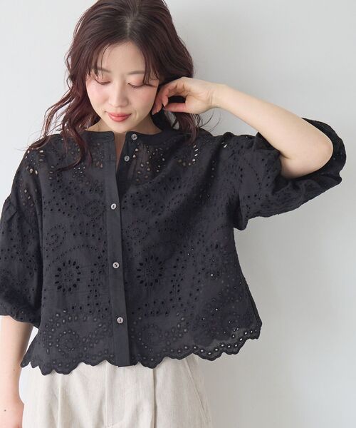 le.coeur blanc(ルクールブラン)の「カットワーク刺繍バルーンスリーブブラウス(シャツ/ブラウス・レディース・オフホワイト/ブラック・38)」の7枚目の写真