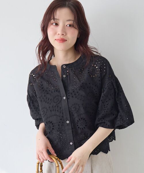 le.coeur blanc(ルクールブラン)の「カットワーク刺繍バルーンスリーブブラウス(シャツ/ブラウス・レディース・オフホワイト/ブラック・38)」の9枚目の写真