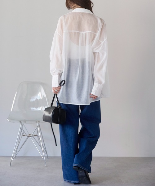 PREFERIR（プレフェリール）の「シアーオーバーシャツ / シアーブラウス（長袖・羽織り・レイヤード・シースルー）（シャツ/ブラウス・レディース・ブラック/オフホワイト・FREE）」の14枚目の写真