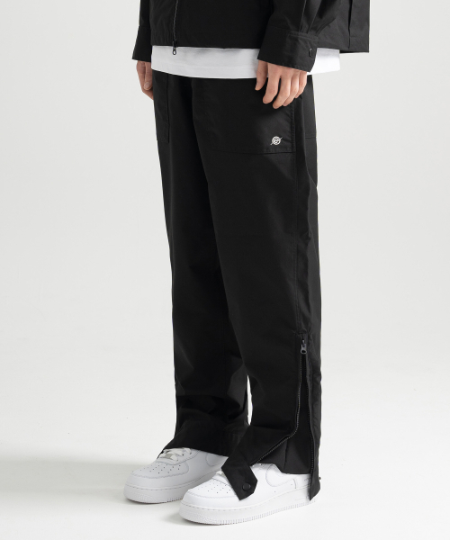 KALAPATTHAR(カラパタール)の「Poly Cotton Cargo Pants - BLACK(その他パンツ・メンズ・その他・MEDIUM/LARGE/X-LARGE)」の1枚目の写真
