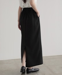 セミタイトロングスカート