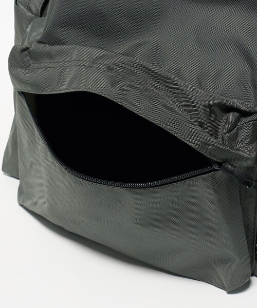 UNITED ARROWS(ユナイテッドアローズ)の「【別注】<LC by LOWERCASE>DAYPACK LC01/バックパック(バックパック/リュック・メンズ・ダークグレー・FREE)」の11枚目の写真