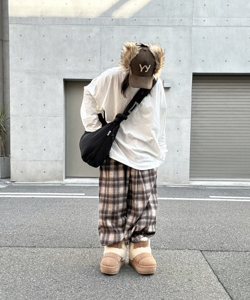 YACA(ヤーカ)の「Check Easy Wide Pants/チェックイージーワイドパンツ(デニムパンツ・レディース・ブラック/ブラウン・FREE)」の12枚目の写真