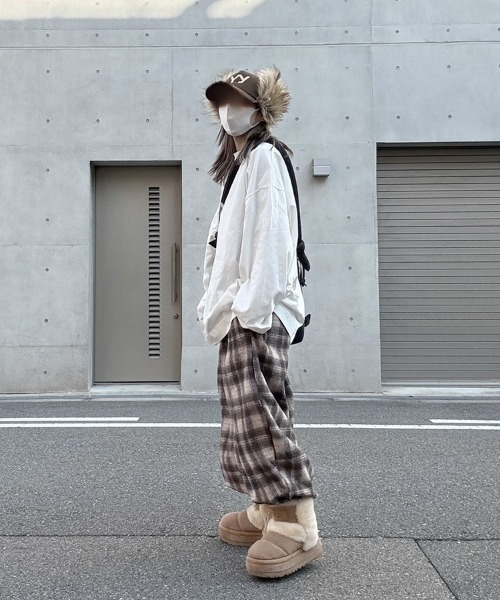 YACA(ヤーカ)の「Check Easy Wide Pants/チェックイージーワイドパンツ(デニムパンツ・レディース・ブラック/ブラウン・FREE)」の14枚目の写真