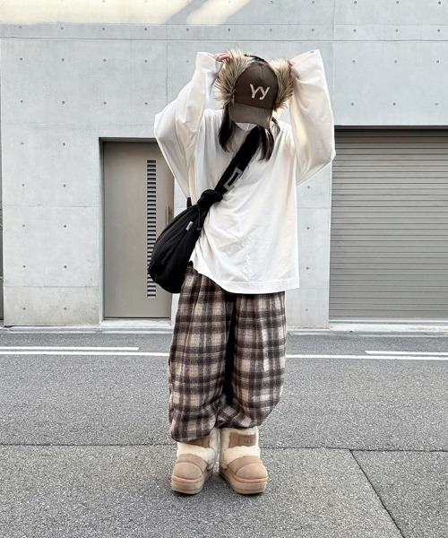 YACA(ヤーカ)の「Check Easy Wide Pants/チェックイージーワイドパンツ(デニムパンツ・レディース・ブラック/ブラウン・FREE)」の18枚目の写真