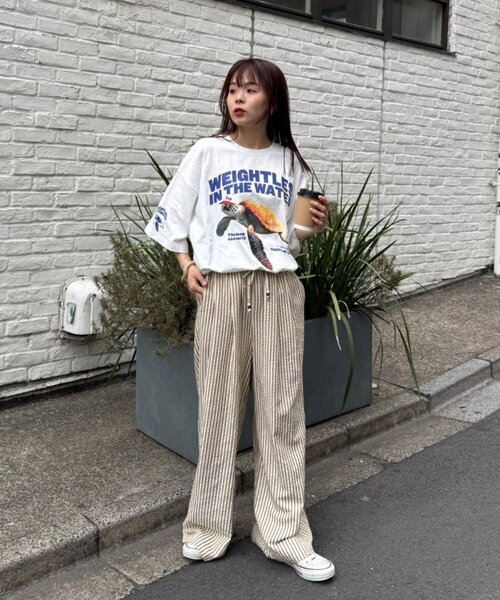 SOUNDSGOOOOD(サウンズグッド)の「【SOUNDS GOOOOD】アニマルフォトプリントTEE(Tシャツ/カットソー・レディース・ホワイト/グリーン・ONE SIZE)」の3枚目の写真