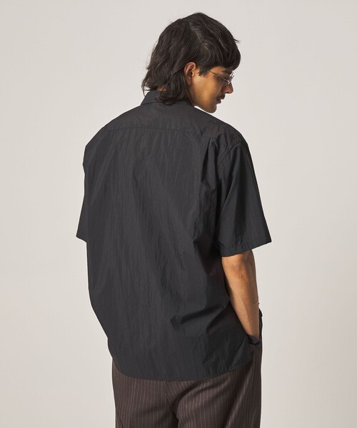 Steven Alan(スティーブンアラン)の「<Steven Alan> エアリーナイロン レギュラーカラー ショートスリーブ シャツ BOX(シャツ/ブラウス・メンズ・ブラック/ダークグリーン・XL/L/M/S)」の6枚目の写真