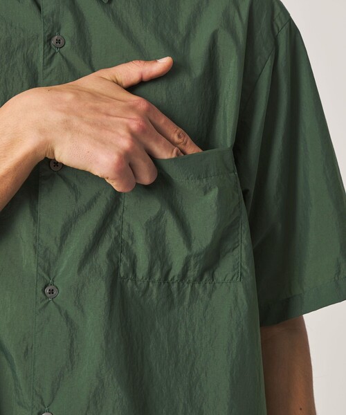 Steven Alan(スティーブンアラン)の「<Steven Alan> エアリーナイロン レギュラーカラー ショートスリーブ シャツ BOX(シャツ/ブラウス・メンズ・ブラック/ダークグリーン・XL/L/M/S)」の21枚目の写真
