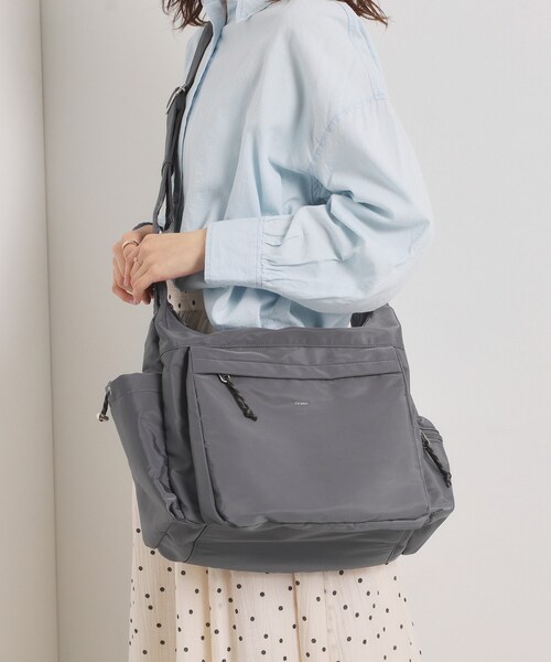 ITS'DEMO(イッツデモ)の「【収納アドバイザー監修】マザー&トリップショルダー(ショルダーバッグ・レディース・ベージュ/ダークグレー/ブラック/ピンク系・00)」の1枚目の写真
